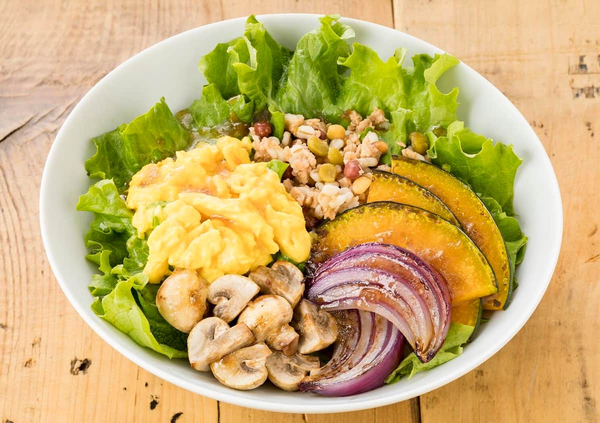 「HOBOTAMA 」を用いたサラダプレート