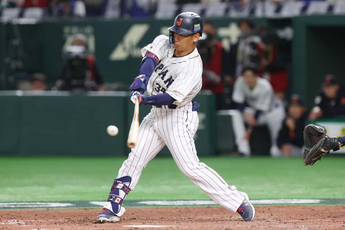 吉田正尚、WBC国歌斉唱で唯一「仁王立ち」　妻が疑問も...聞いて納得「ちゃんと根拠があったとは」