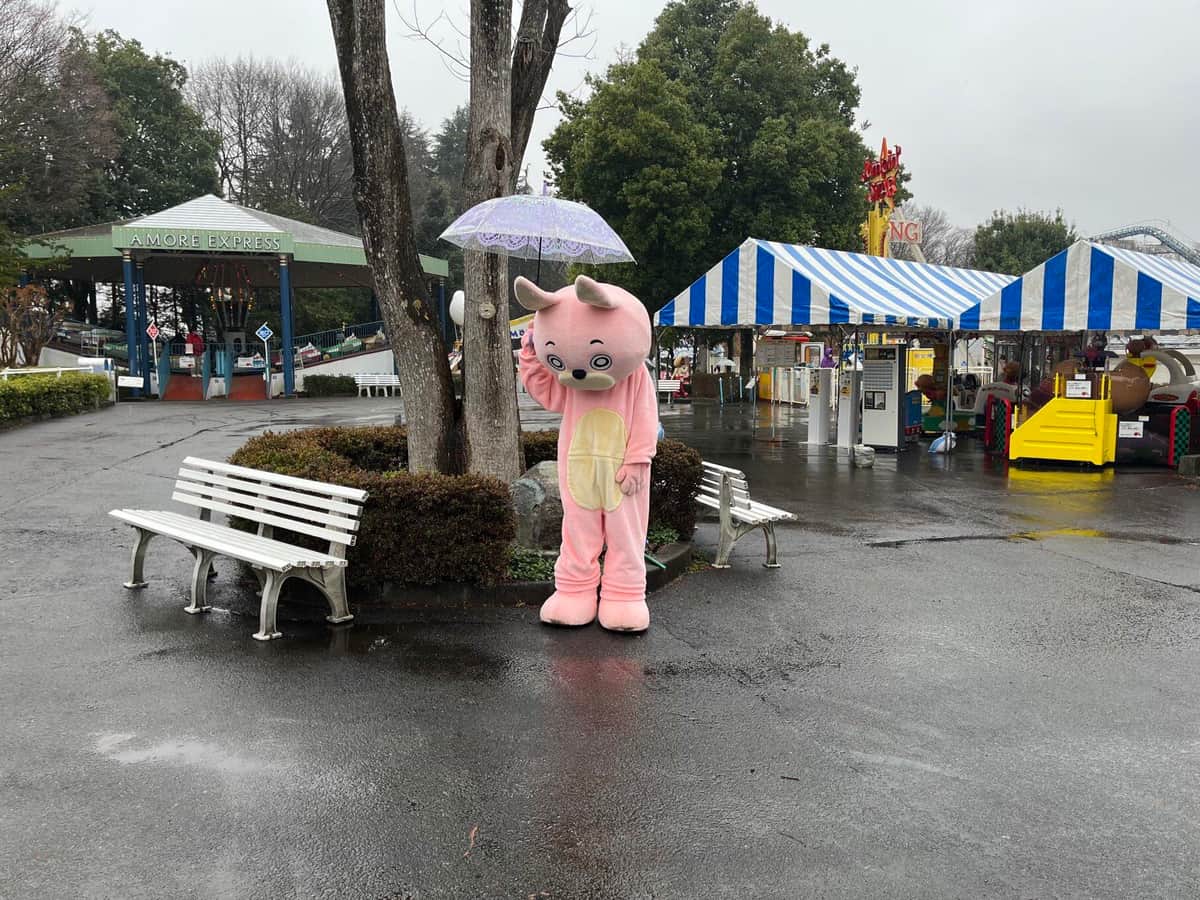 リナワールドで虚ろな様子の桃色ウサヒ