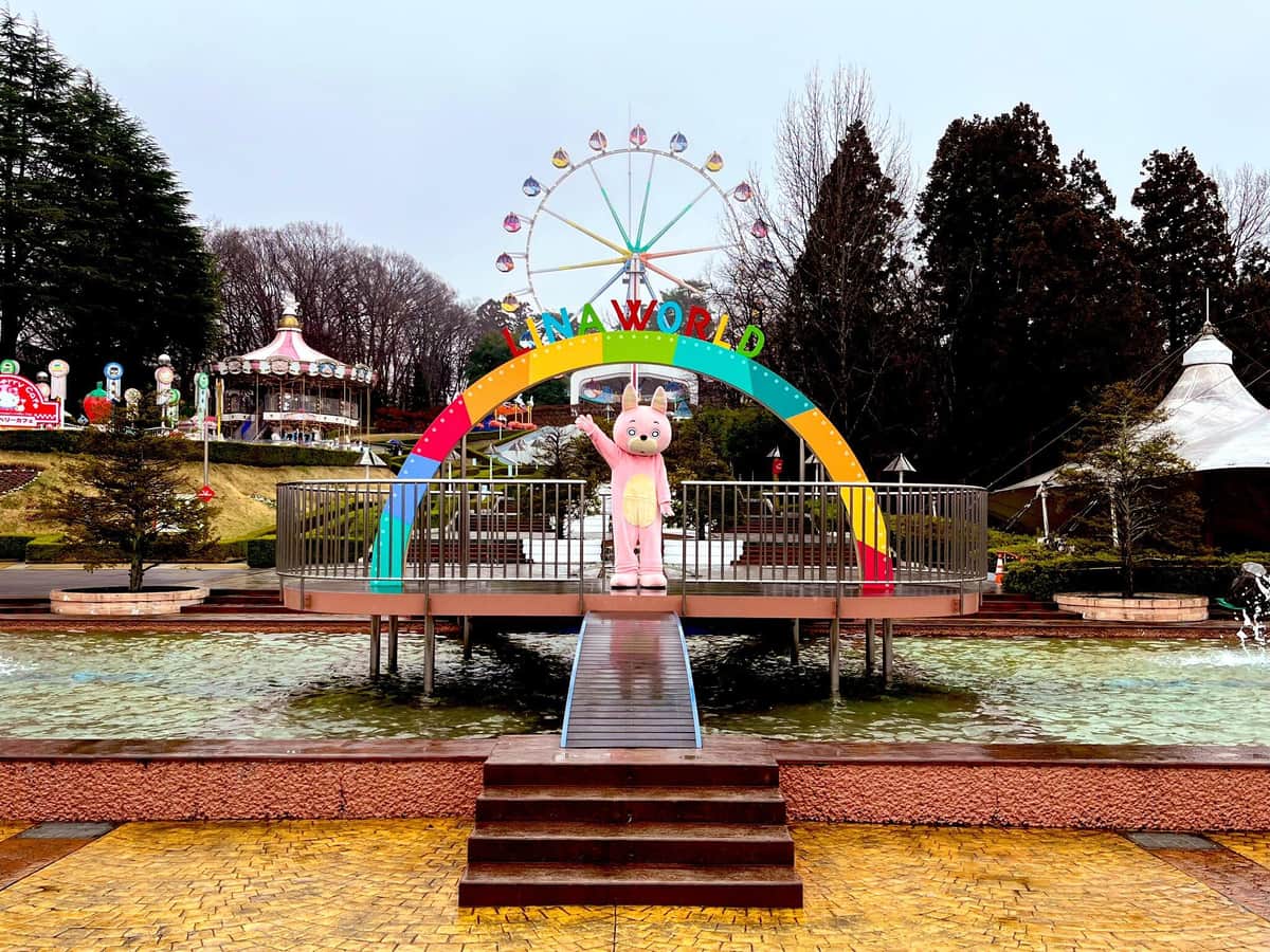 リナワールドを楽しむ桃色ウサヒ