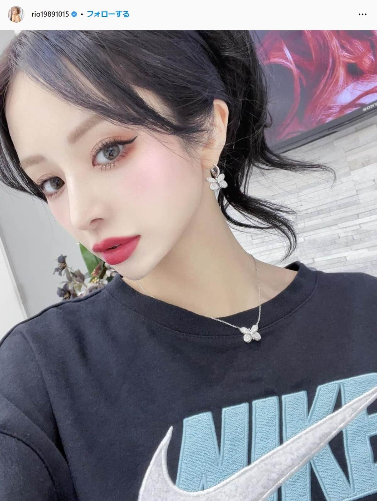 「北川景子に似ててびっくりした」　「伝説のキャバ嬢」ほぼすっぴんからのメイク顔をネット絶賛