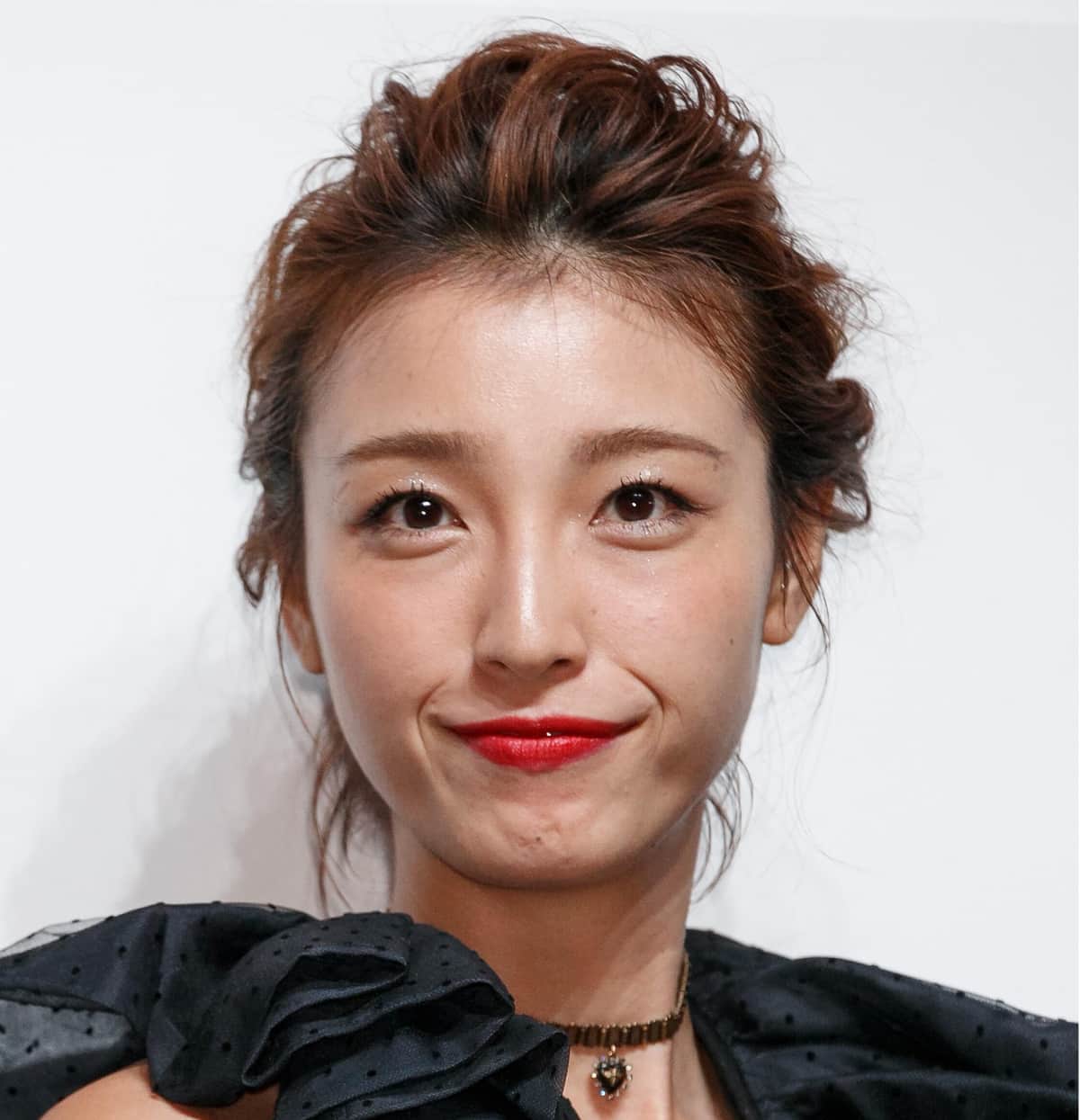 木下優樹菜、Jリーガー恋人に誕生日ケーキ作るも...結果は失敗　「くそまずいのができましたとさ」