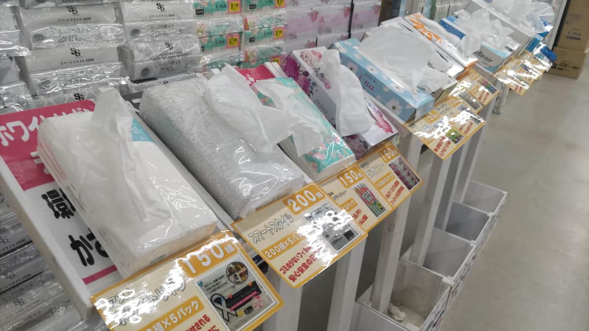 実際の売り場（写真はスーパービバホーム八王子多摩美大前店、アークランズ提供）