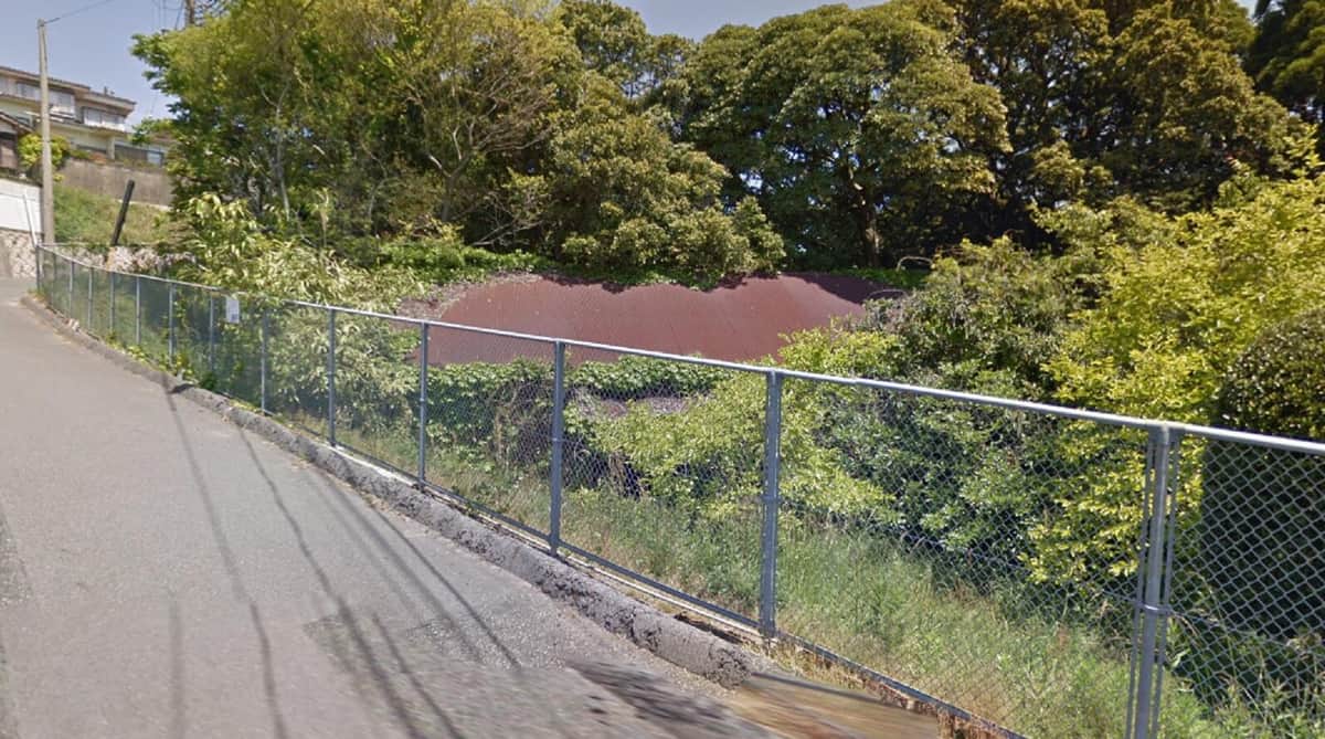 取り壊される前の赤レンガ倉庫（グーグルのストリートビューから）