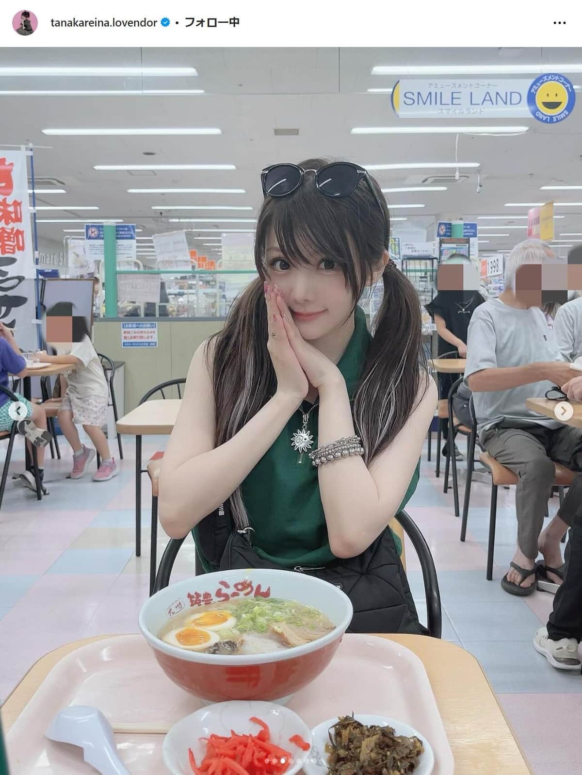 「アプリで撮ったら箸が曲がっとったW」　元モー娘。メンバーの衝撃自撮りにネットも爆笑「ほんまや！笑」