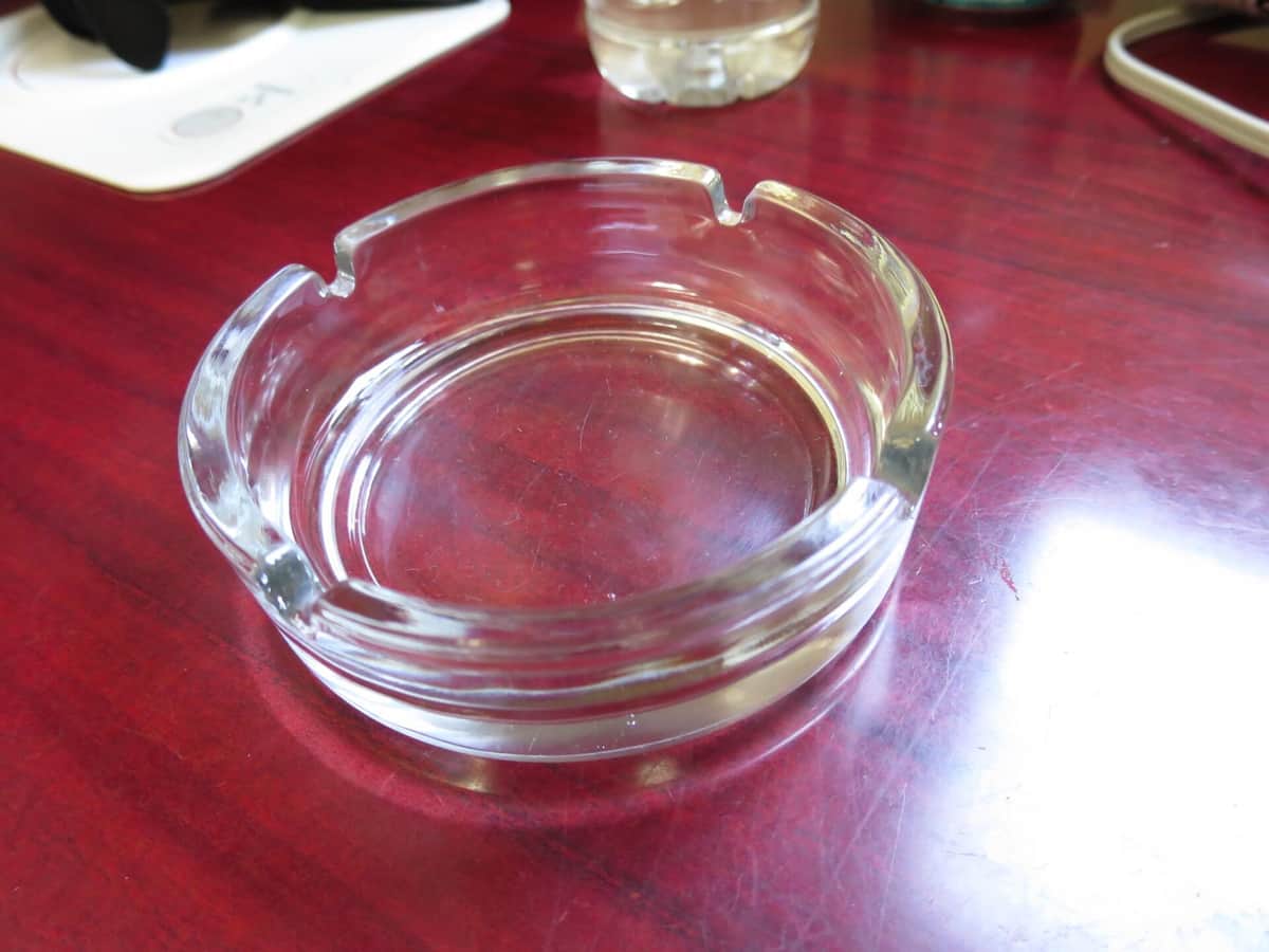 「タバコ吸ったら罰金一万円取られた」客が怒りの口コミも...　「当館は全室禁煙です」旅館が公開反論、毅然対応にネット称賛