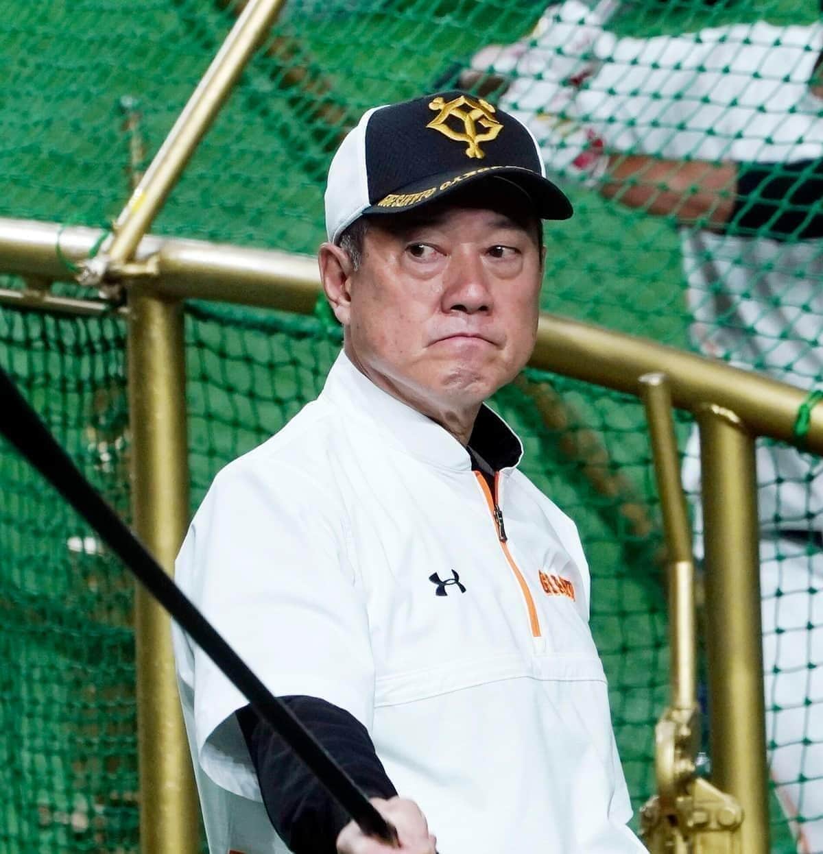 巨人新監督、阿部慎之助コーチには「荷が重い」　原監督退任で注目される「後任人事」