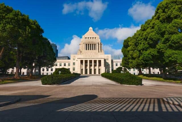 立憲議員「総理が希望の大学になかなか入学できなかった」　代表質問巡りネット論争に