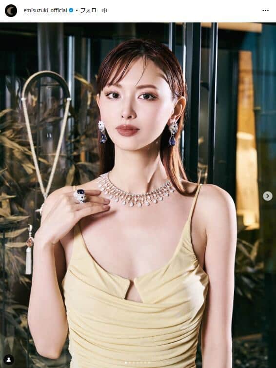 鈴木えみの額から綿飛び出し...ハロウィーン衝撃姿にネット驚愕　「天才的なテクニック」「怖いのに美しい」