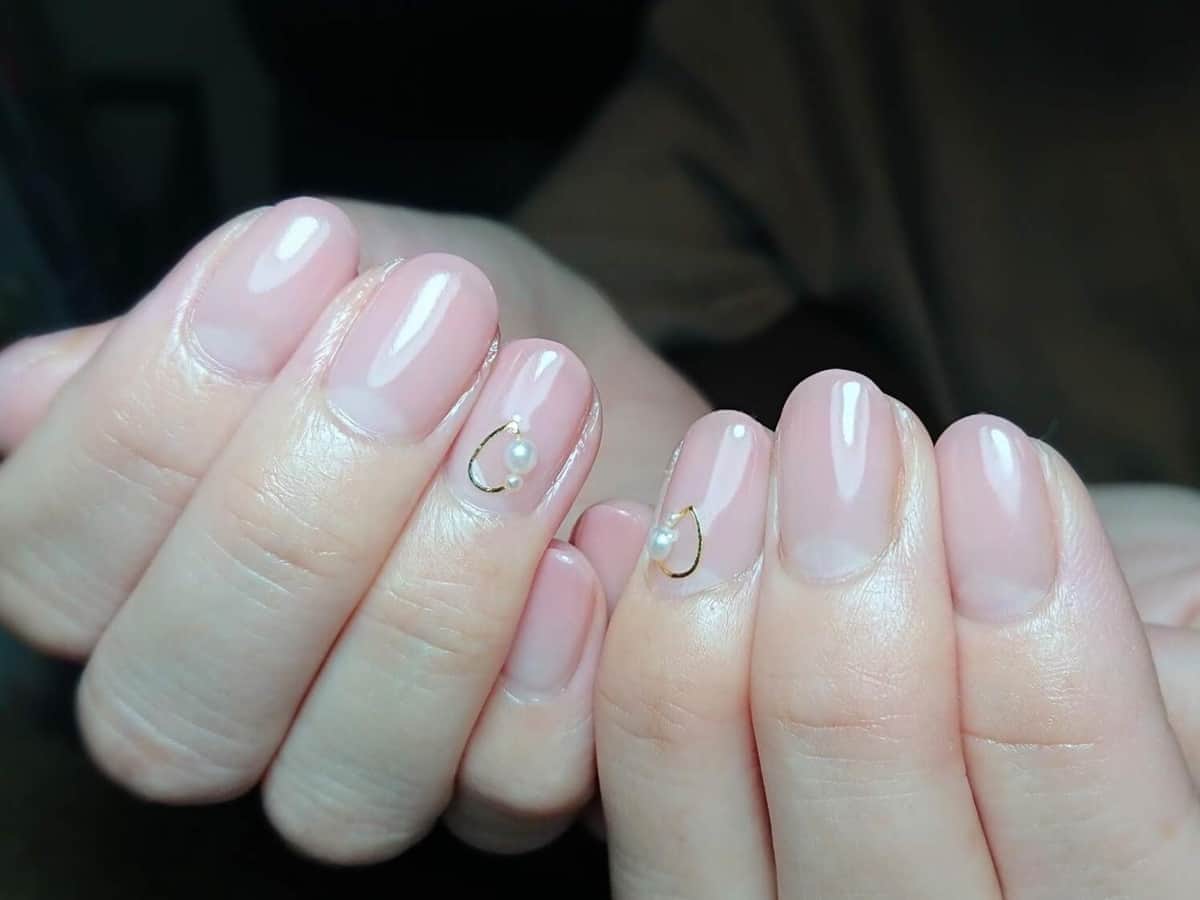 医療従事者のキラキラ爪に「いい気しません」「オシャレは休日にして」　患者の苦情に賛否、病院の受け止めは