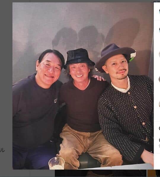 インスタグラムではスリーショットも披露した。左からピエール瀧さん、椎名桔平さん、斎藤工さん