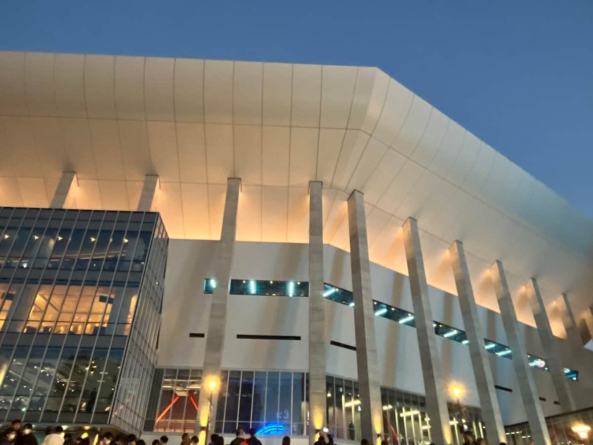 日向坂46ライブ、機材席「誤販売」→ステージ見えぬ「パイプ椅子席」へ　運営謝罪&払い戻し「申し訳ない気持ちでいっぱい」