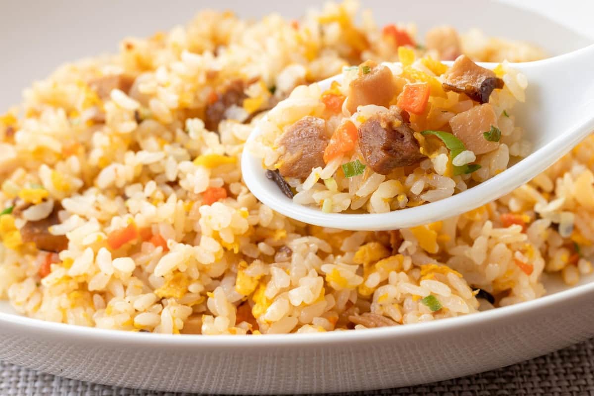 「中華料理に炭水化物をあんなに求める...理解できない」海外ユーザー困惑　Xの反応に見る日本人独特の感性