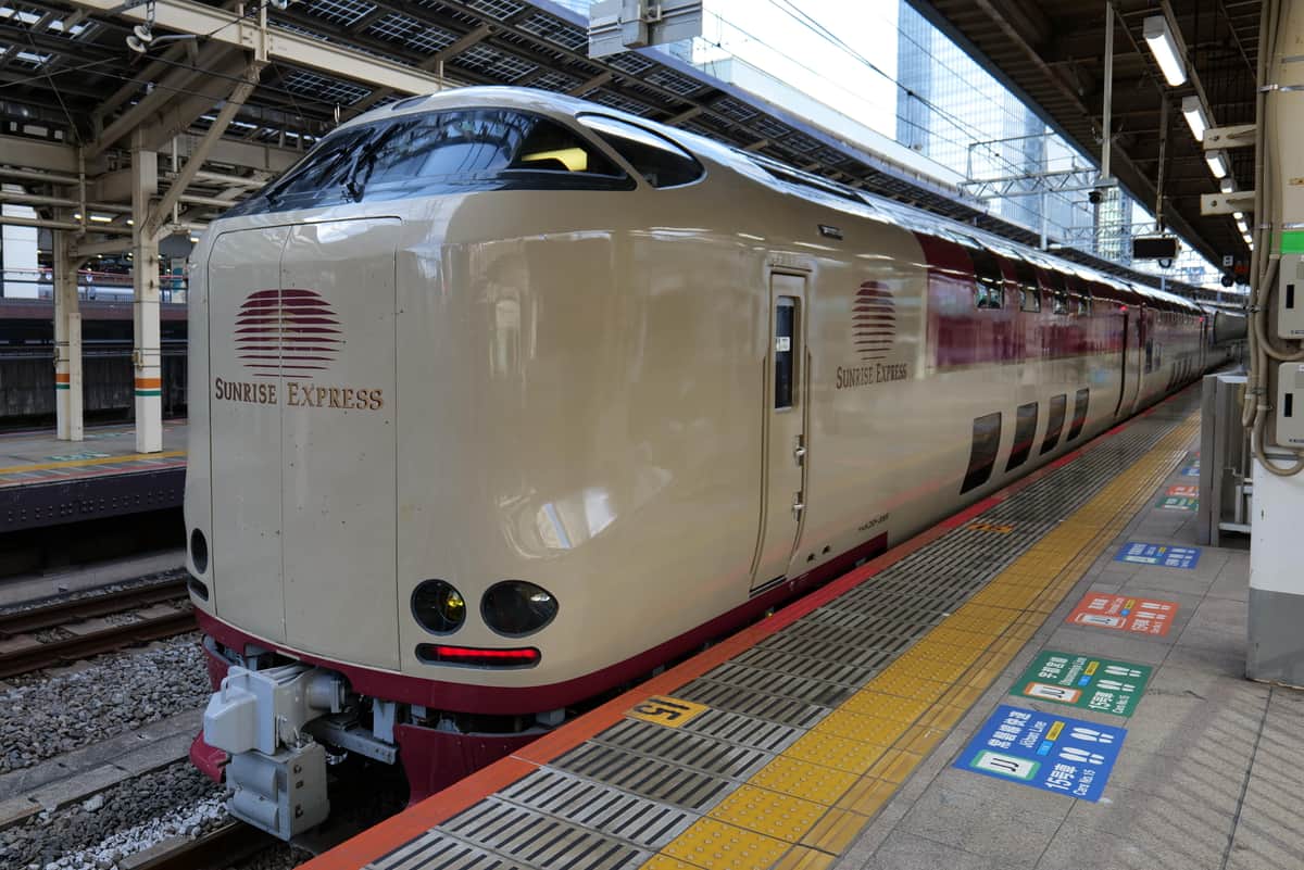 東京と出雲市を結ぶ「サンライズ出雲」。2023年7月にデビューから丸25年を迎えた