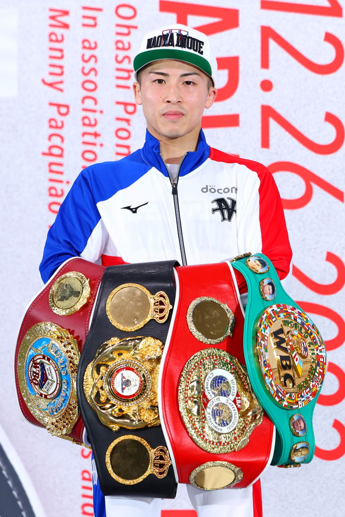 井上尚弥、2階級4団体統一の「無双」どこまで続くのか　識者、フェザー級では「断然難易度は上がる」