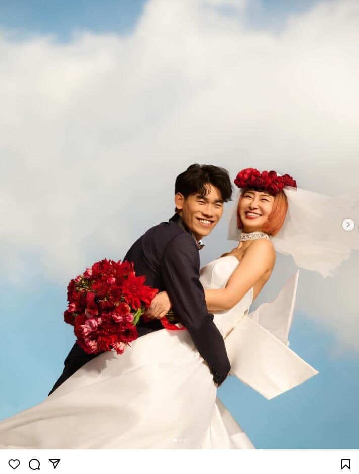 村上佳菜子さんのインスタグラム（＠kanako_m_official）より