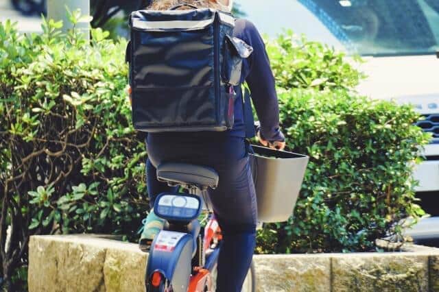 デリバリーの自転車をあまり見かけなくなったような…