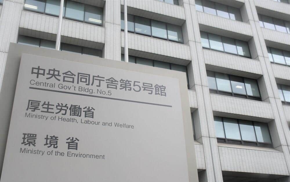 「ヤングケアラーは、かっこいい」3年前の厚労省ポスターに賛否　子どもに「介護押し付け」批判、担当課に見解を聞いた