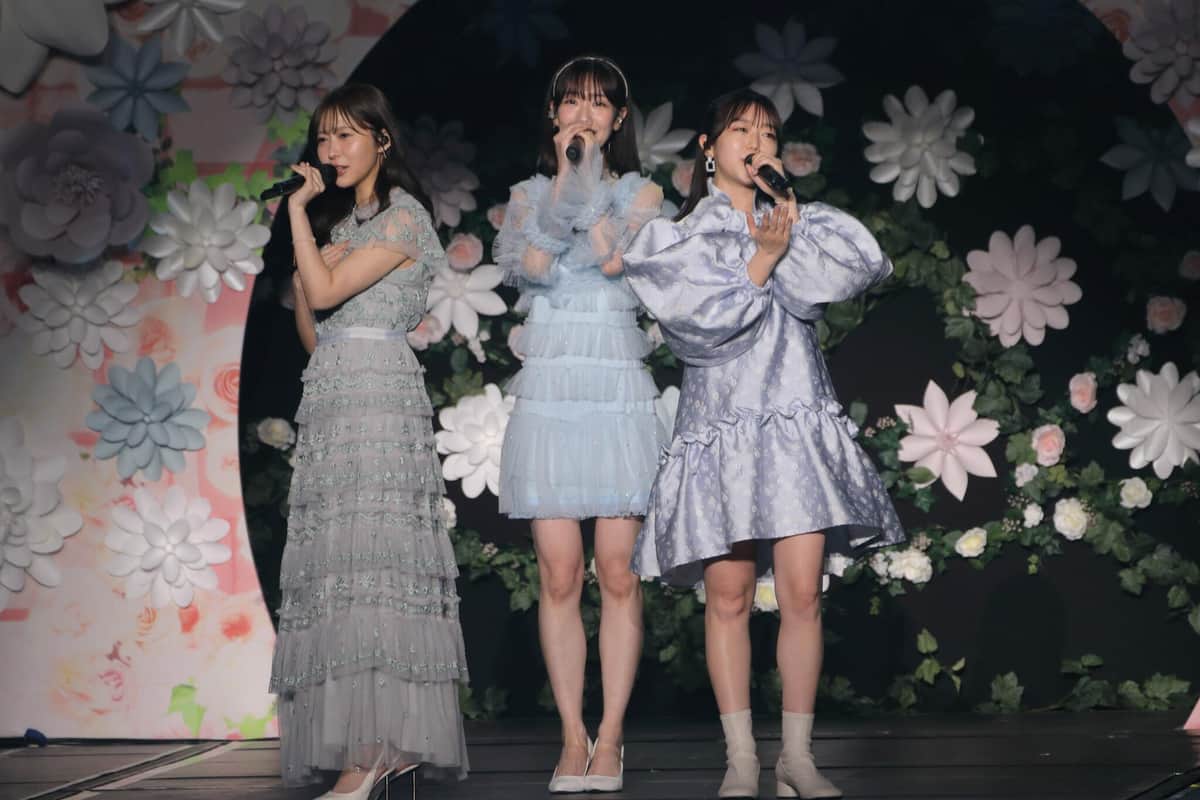 指原莉乃さん、峯岸みなみさんと「Choose me!」。