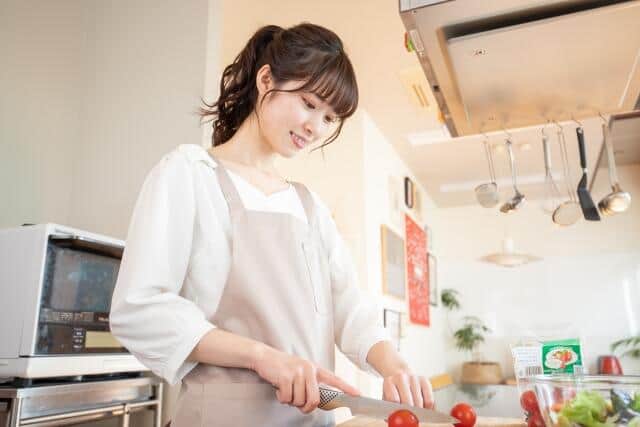 「食費1か月1万円は余裕！」に騙されないで！　Xで議論の尽きない「自炊はコスパいいのか悪いのか」問題