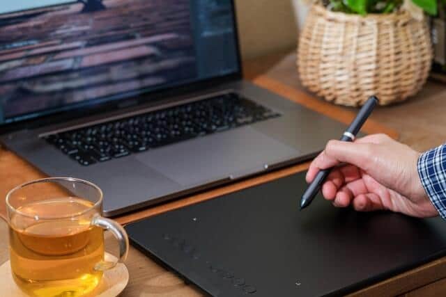 AIを使うことで後ろめたさを感じる人たち