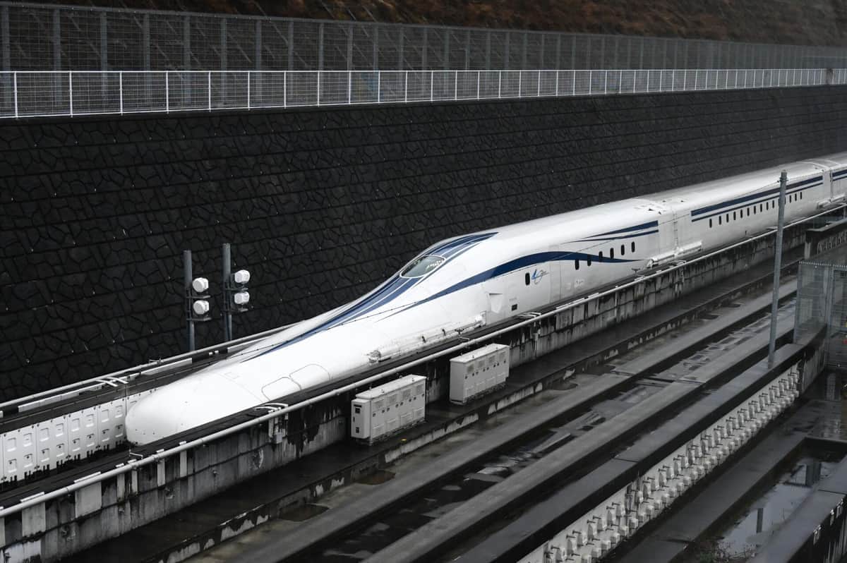 「リニア中央新幹線」東京～大阪1時間7分の過ごし方　戦前は特急で8時間、初期新幹線はビュッフェ車連結