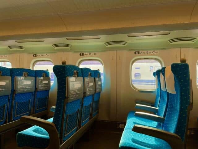 東海道新幹線車内