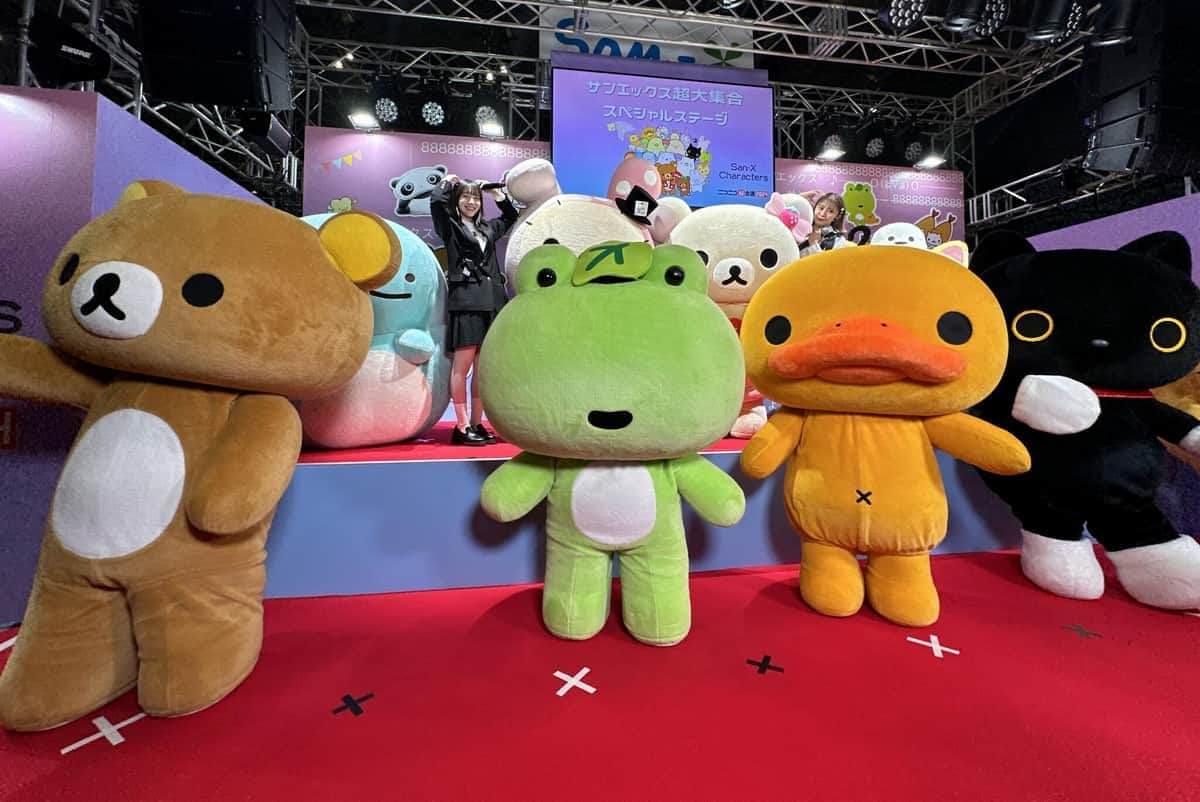 「エビ中」星名美怜＆桜井えま、「ニコ超」ステージに登場　「推しキャラ」聞かれ悶絶！「DDの気持ち分かる」