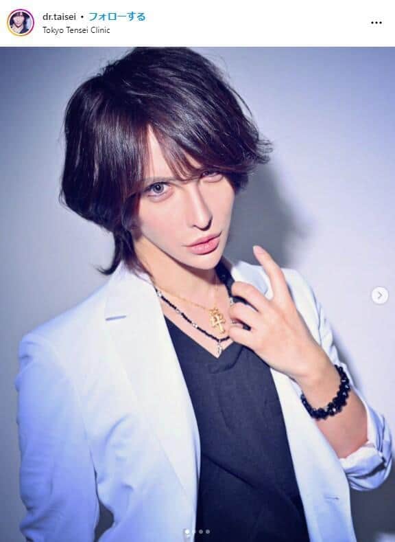 整形額3500万円超の美容外科医、自撮りを「不気味」とけなされる→粋な返信　「器デカすぎ」「一気に好きに」