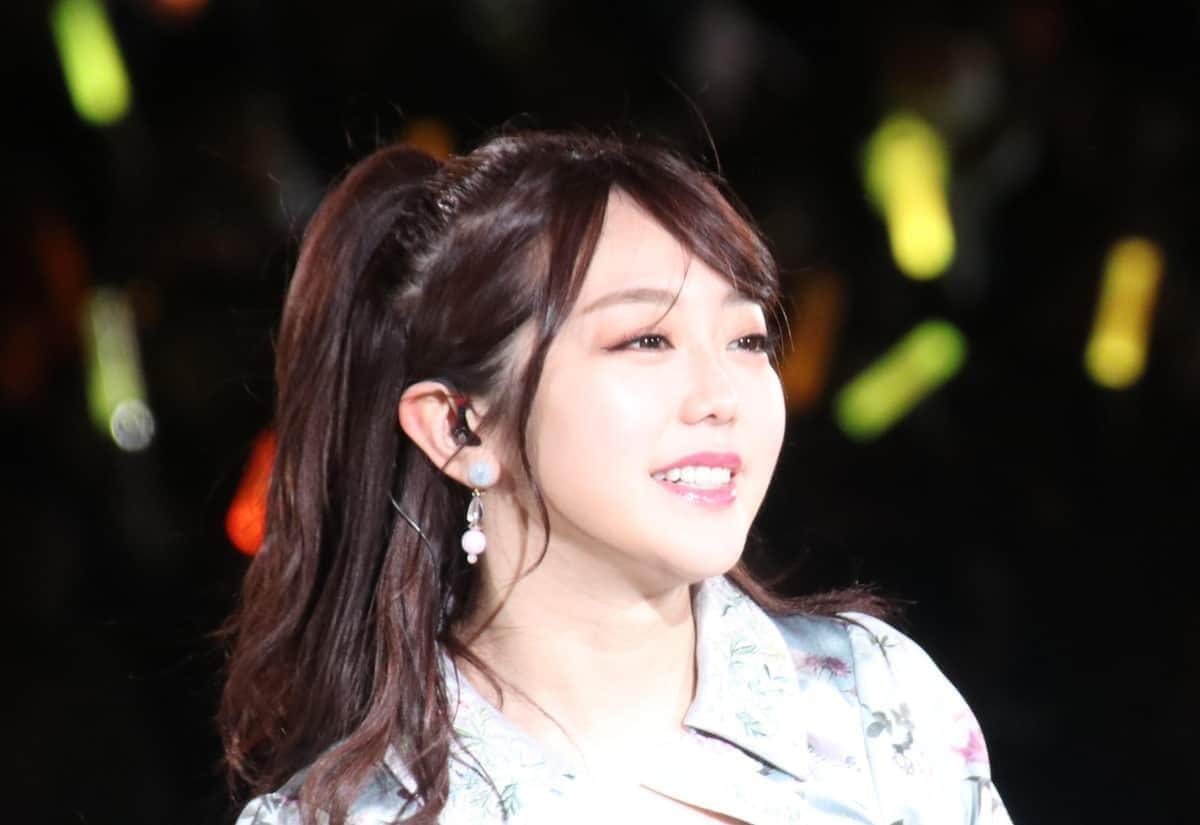 峯岸みなみ、「初運転動画」に反響　「右折難しいよね」「いつか絶対慣れるよ」...