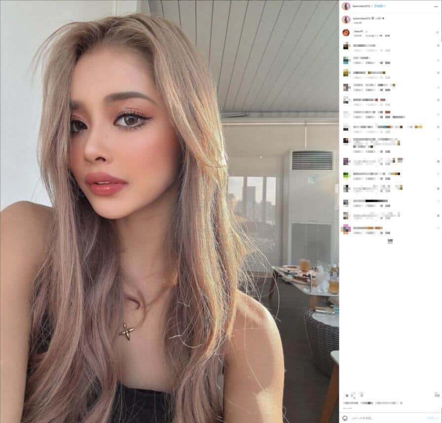 ギャルママモデル・かとみか、チューブトップで腕のタトゥーちらり　「めちゃめちゃ可愛い」