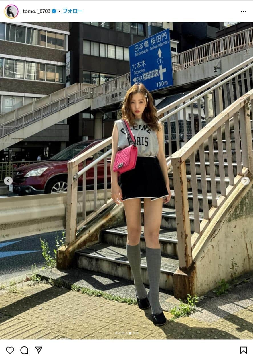板野友美さんのインスタグラム（＠tomo.i_0703）より