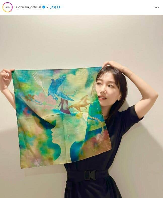 大塚愛41歳がショーパン姿で「さくらんぼ」トートバック披露 「お洒落