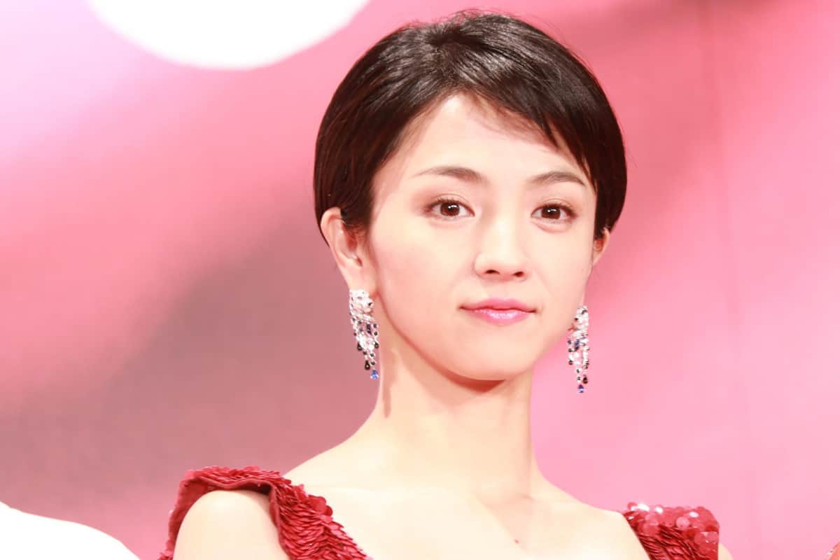 満島ひかり「好きがこぼれちゃってる」　「だいすき」な小泉今日子58歳との近影披露