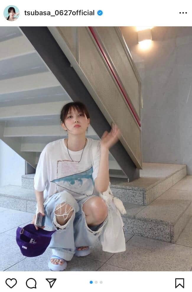 天才的にかわいい」本田翼、大胆な膝見えダメージジーンズ姿