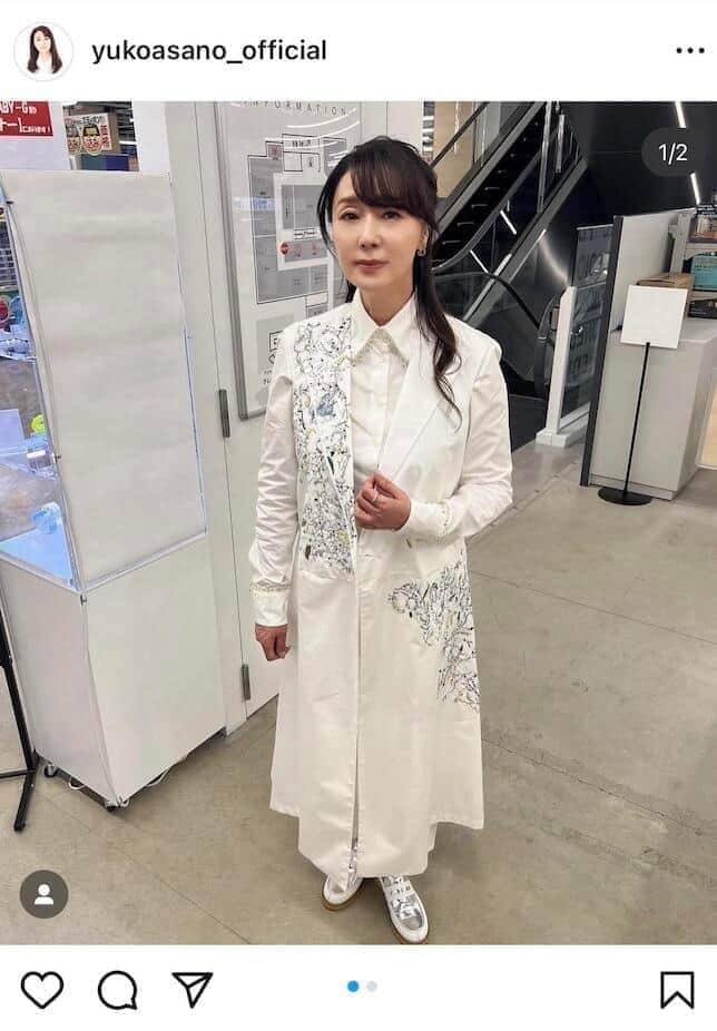浅野ゆう子さんのインスタグラム（＠yukoasano_official）より