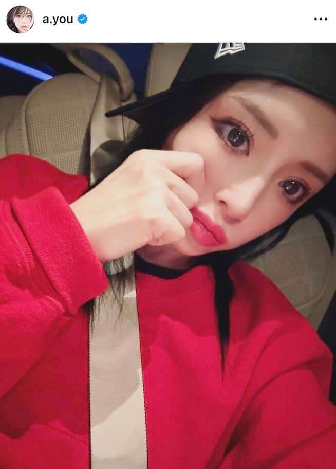 浜崎あゆみ46歳、美くびれ強調の透け感黒レース衣装が反響　「どんどん綺麗」「圧倒的な美しさ」