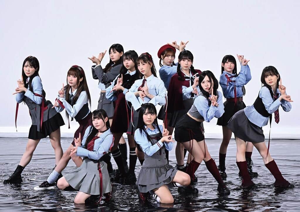 MVのダンスシーンは水上で撮影された（c）2025 Zest, Inc. / AMC