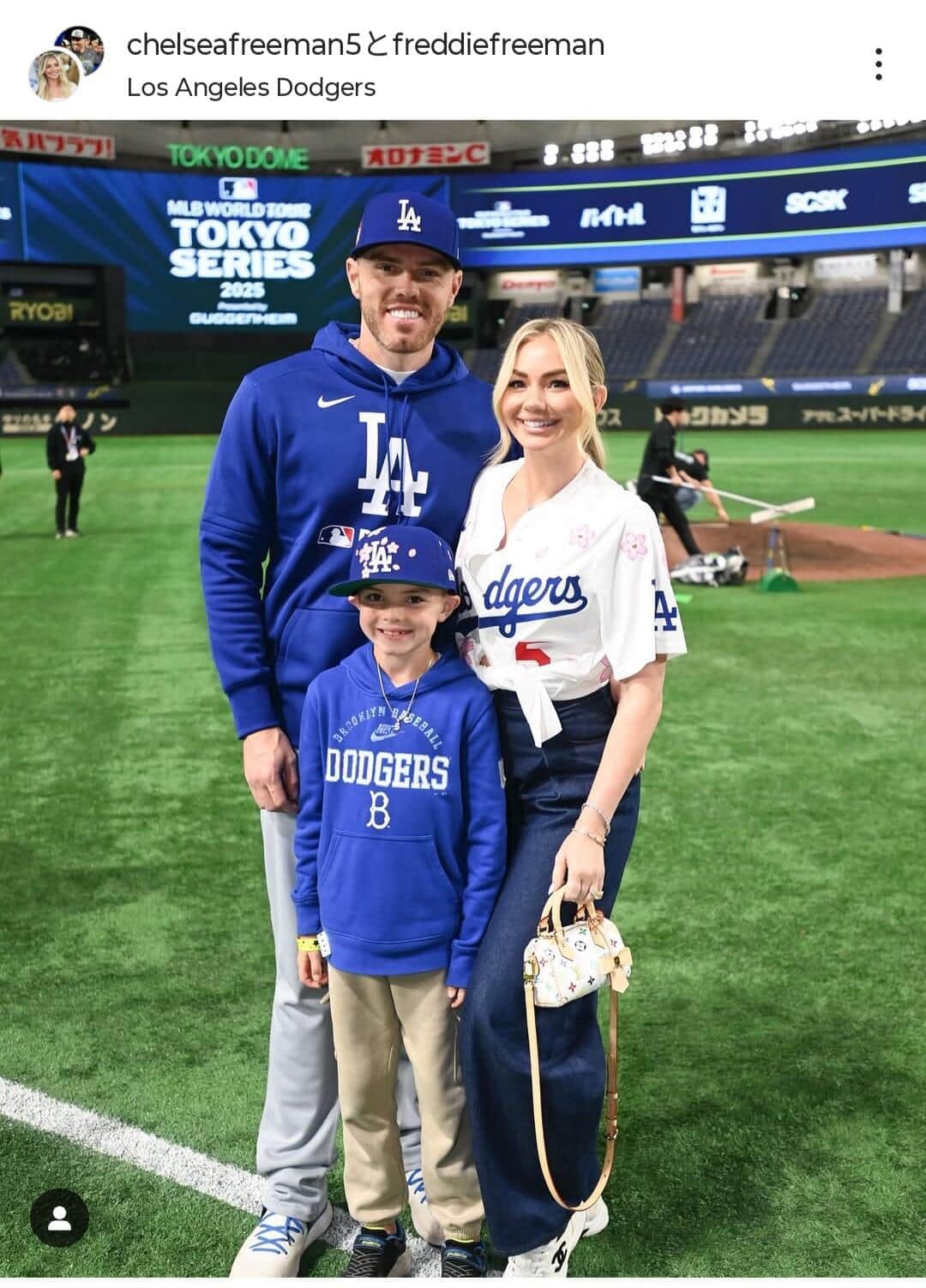 「美しい」ドジャース選手の元モデル妻、日本で茶道を満喫　真っ赤な艶やか着物、見事な着こなし