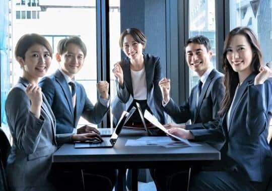 企業の「リーダー人材」枯渇が深刻　若手は管理職を嫌い、優秀な社員はプレイングマネジャーの負担集中...解決策は？