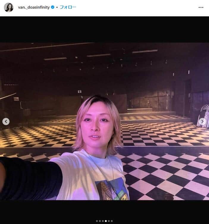 伴都美子さんのインスタグラム（＠van._doasinfinity）より