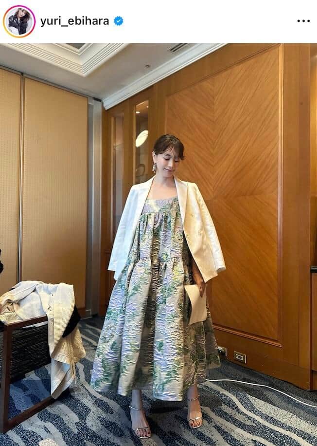 蛯原友里さんのインスタグラム（＠yuri_ebihara）より