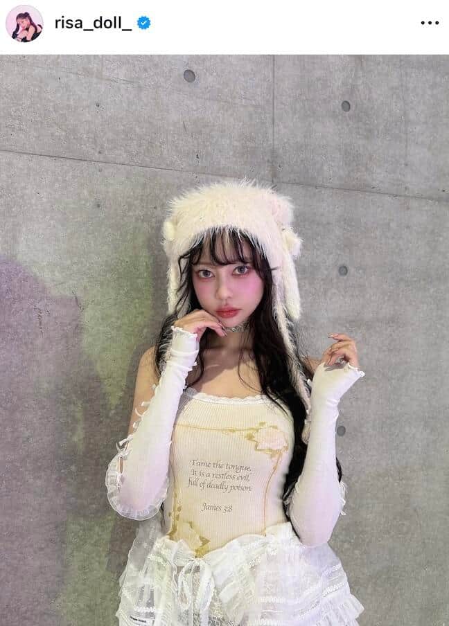 「女神様かな」モデル中村里砂、すらり白ワンピ姿が大絶賛「美しいの一言です」　両親は中村雅俊＆五十嵐淳子