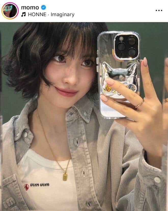 「TWICE」モモさんのインスタグラム（＠momo）より