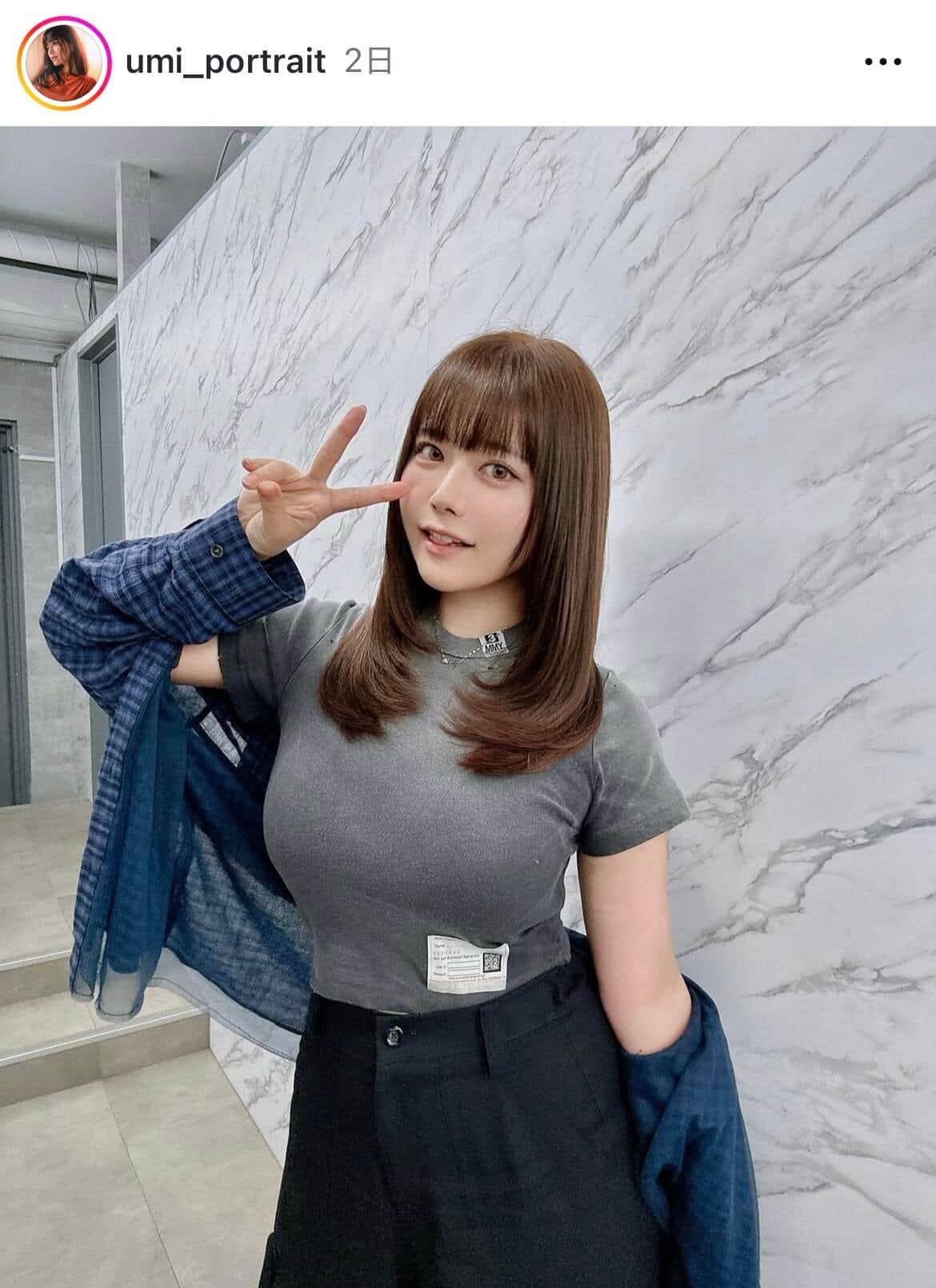 東雲うみさんのインスタグラム（＠umi_portrait）より