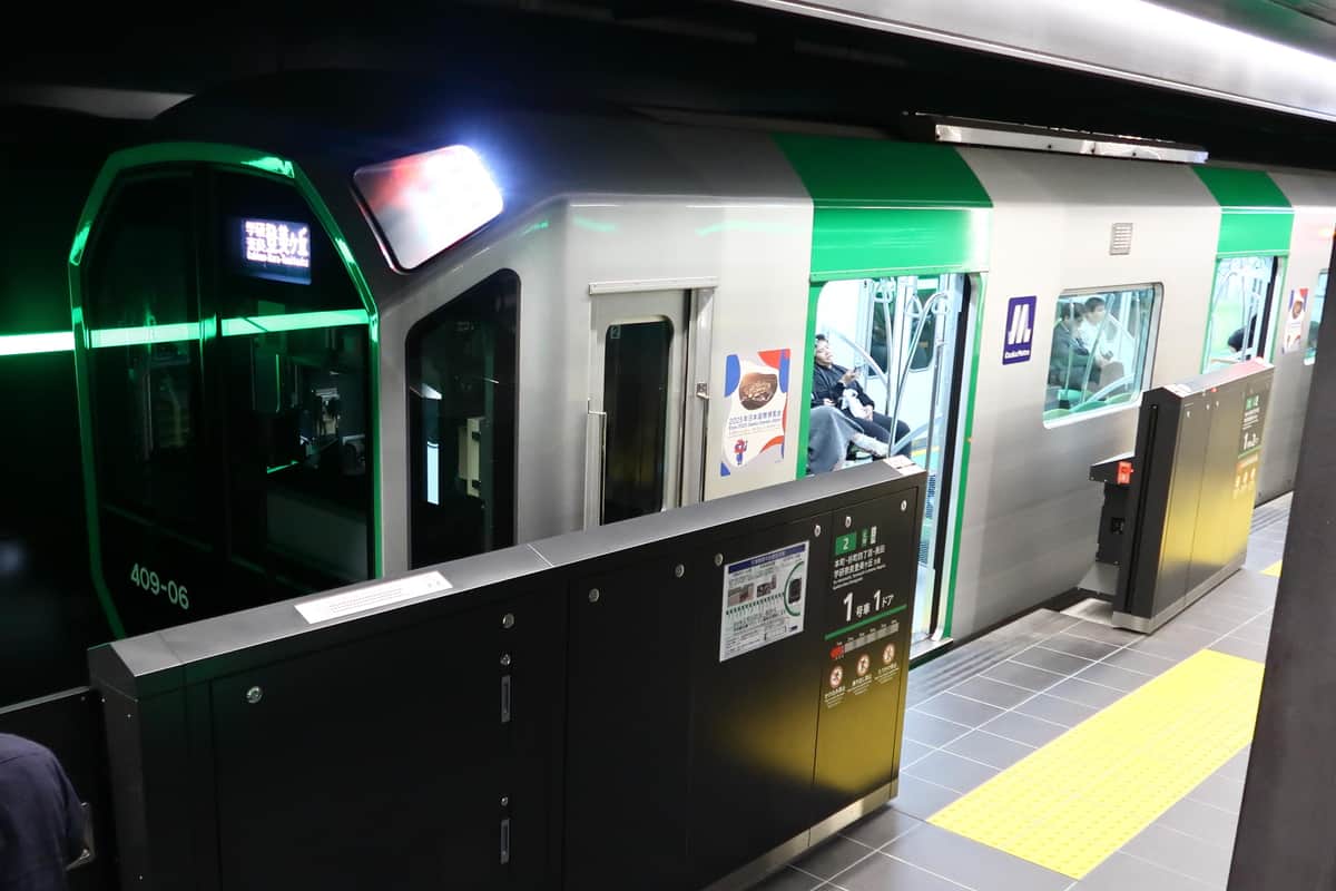 大阪メトロ中央線は6両編成