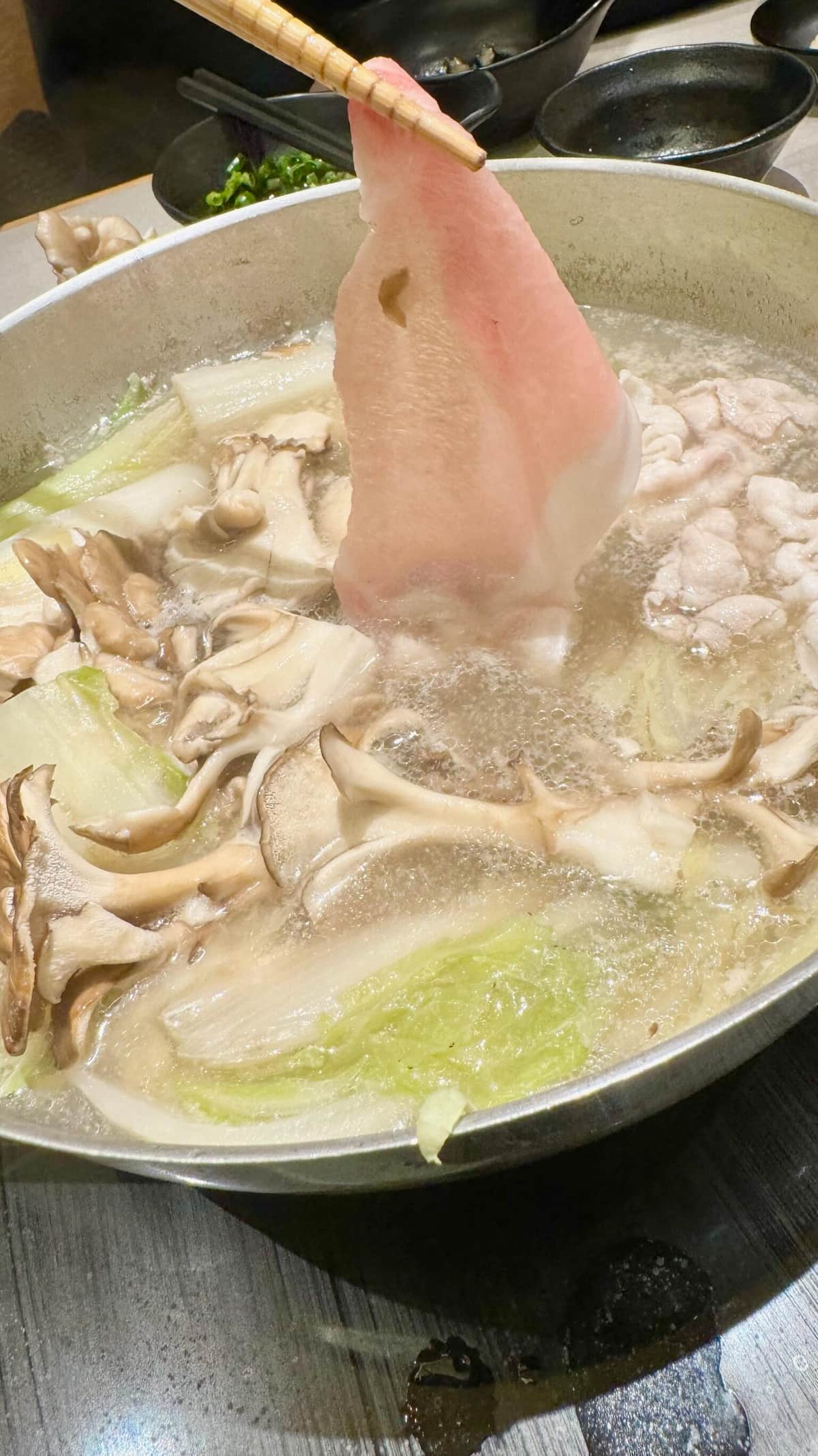 韓国出身クリエイターがオリジナルキャラクターの名前変更を報告　「違法薬物を想起させる」と批判