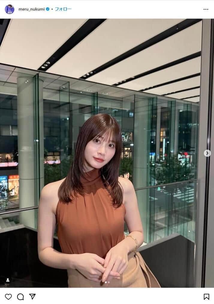 生見愛瑠、「足長っっ」超ミニスカコーデで美脚すらり　「スタイル良すぎ」「めるる可愛すぎる」