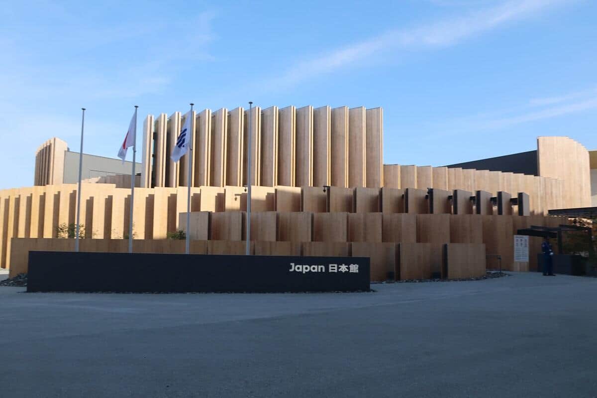 大阪・関西万博の会場（2025年4月9日撮影）