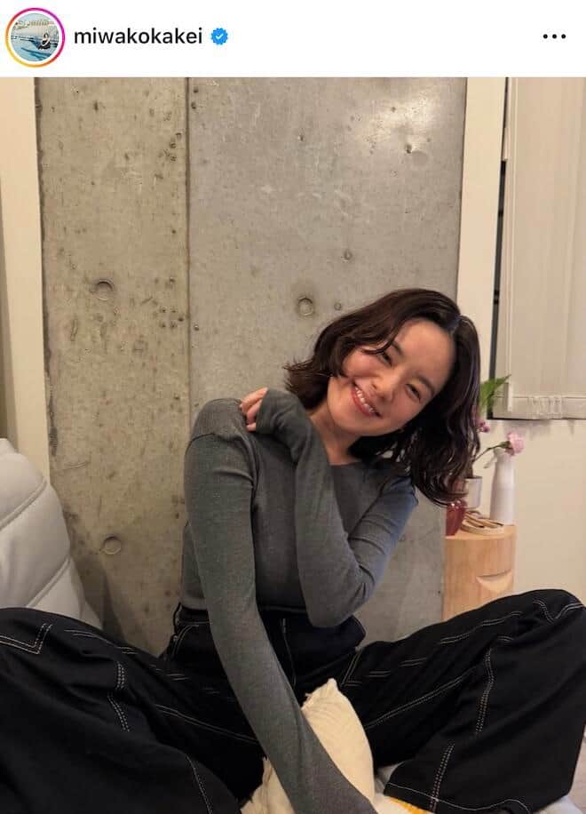 新婚の筧美和子31歳、黒ロングドレス姿　完璧な美しさにため息...「超美人で超綺麗」ファン衝撃